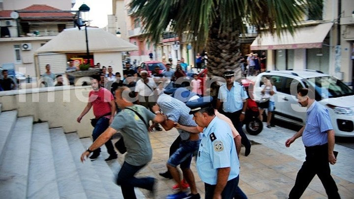 Ελεύθεροι με εγγύηση δύο από τους εννέα κατηγορούμενους της δολοφονίας του Αμερικανού τουρίστα